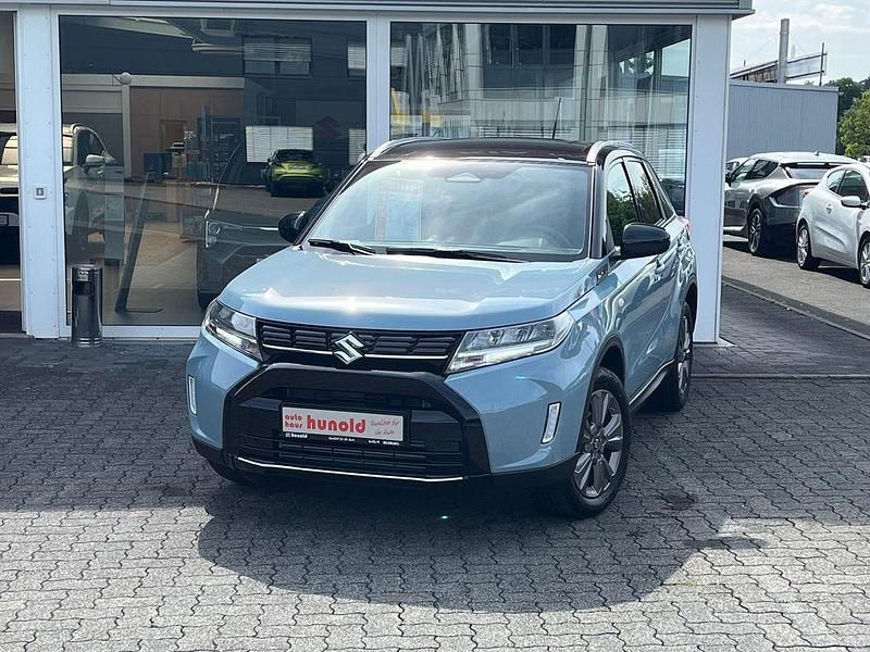 Blau Neu 2025 Suzuki Vitara Comfort SUV | 27.690 € (Teuer) - Bild 1/4