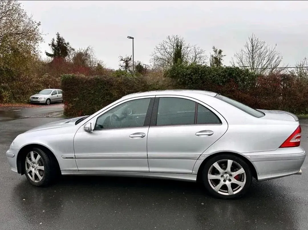Gebraucht Mercedes C230 204 PS (150 kW) 2006 Limousine