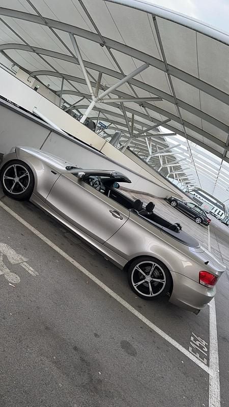 Andere farben Gebraucht 2008 BMW 118 Cabriolet M Performance Cabrio | 6.500 € - Bild 1/4