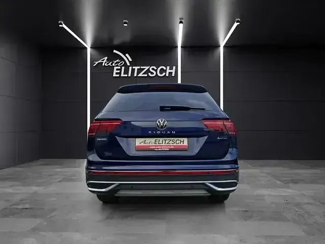 Gebraucht VW Tiguan Allspace Elegance 245 PS (180 kW) 2022 Atlantic blue metallic SUV