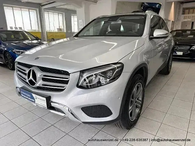Gebraucht Mercedes GLC250 211 PS (155 kW) 2019 Silber SUV
