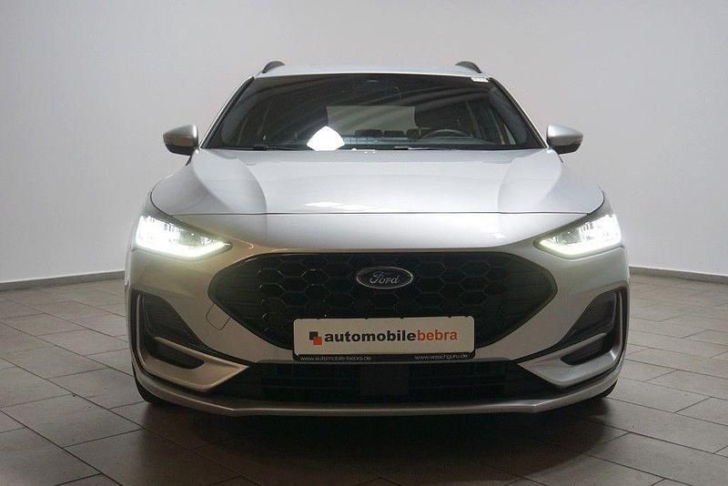 Gebraucht Ford Focus ST-Line X 125 PS (91 kW) 2023 Silber Kombi