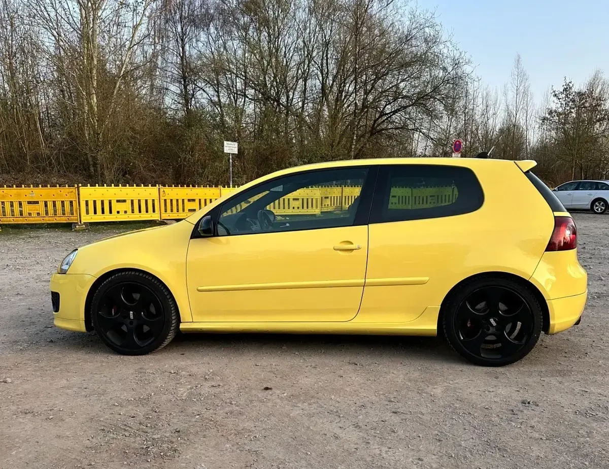 Gebraucht VW Golf Edition 230 PS (169 kW) 2008 Gelb Coupé