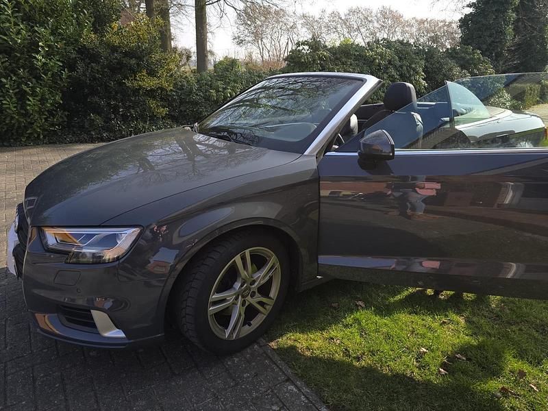 Gebraucht Audi A3 Cabriolet Comfort 150 PS (110 kW) 2017 Grau Cabrio