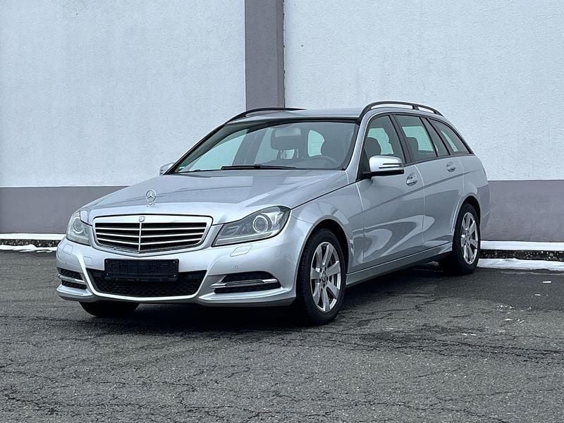 Gebraucht Mercedes C200 136 PS (100 kW) 2014 Silber Kombi