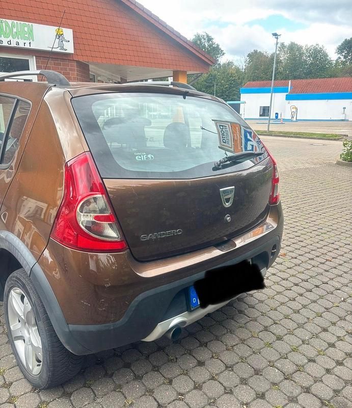 Gebraucht Dacia Sandero Stepway 75 PS (55 kW) 2012 Braun Limousine