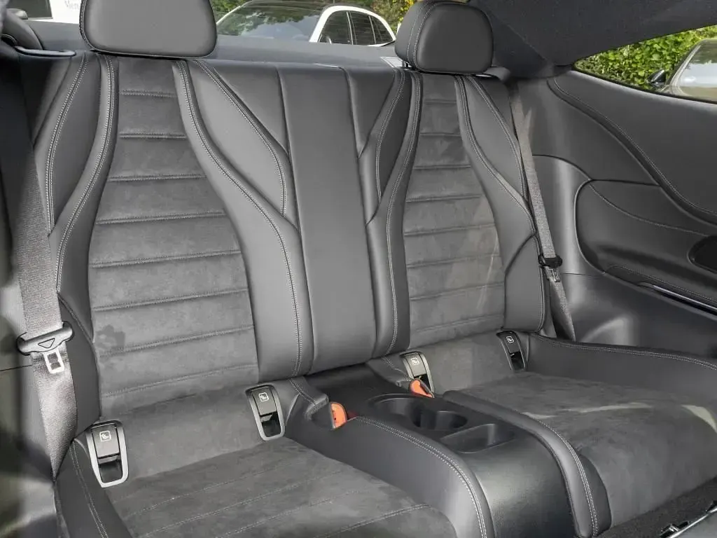 Gebraucht Mercedes CLE220 AMG 197 PS (144 kW) 2025 Schwarz unilack schwarz Coupé