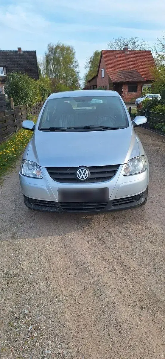 Gebraucht VW Fox 75 PS (55 kW) 2005 Silber Kleinwagen