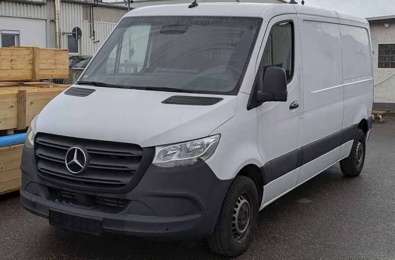 Weiß Gebraucht 2021 Mercedes Sprinter Van | 22.399 € - Bild 1/4