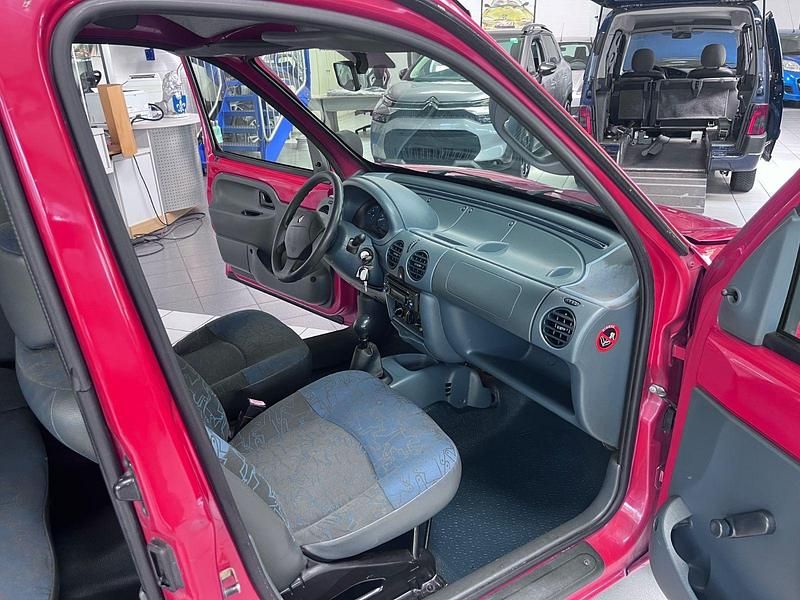 Gebraucht Renault Kangoo 64 PS (47 kW) 2001 Rot Van / Kleinbus