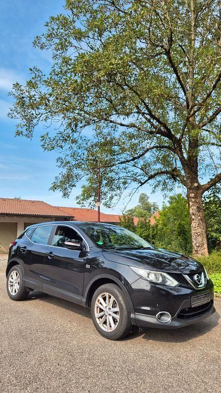 Schwarz Gebraucht 2014 Nissan Qashqai Acenta SUV | 7.200 € (Etwas zu teuer) - Bild 1/4