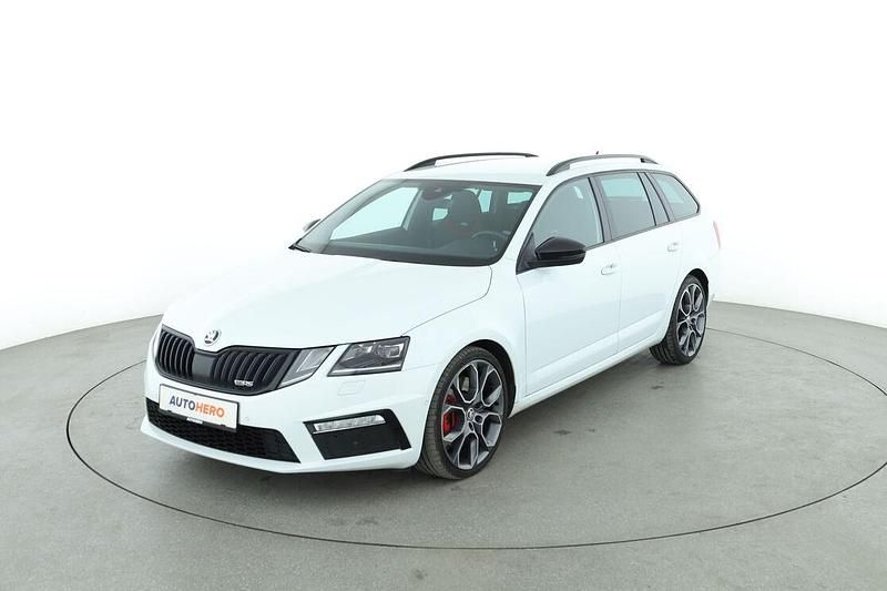 Weiß Gebraucht 2018 Skoda Octavia RS Kombi | 21.150 € (Fairer Preis) - Bild 1/3