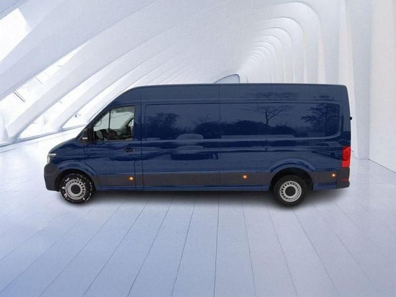 Gebraucht VW Crafter 140 PS (102 kW) 2020 Deep ocean blue Van