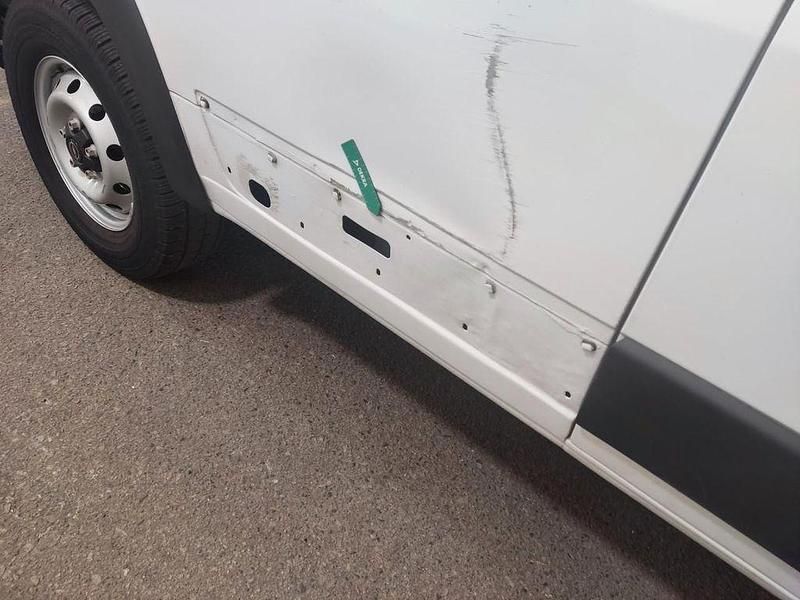Gebraucht Opel Movano 140 PS (102 kW) 2024 Weiß Van