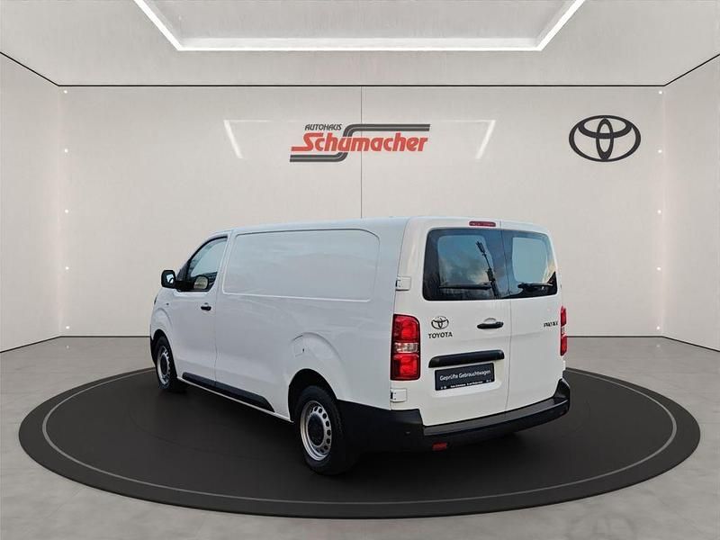 Gebraucht Toyota Proace 144 PS (105 kW) 2023 Weiss Van / Kleinbus