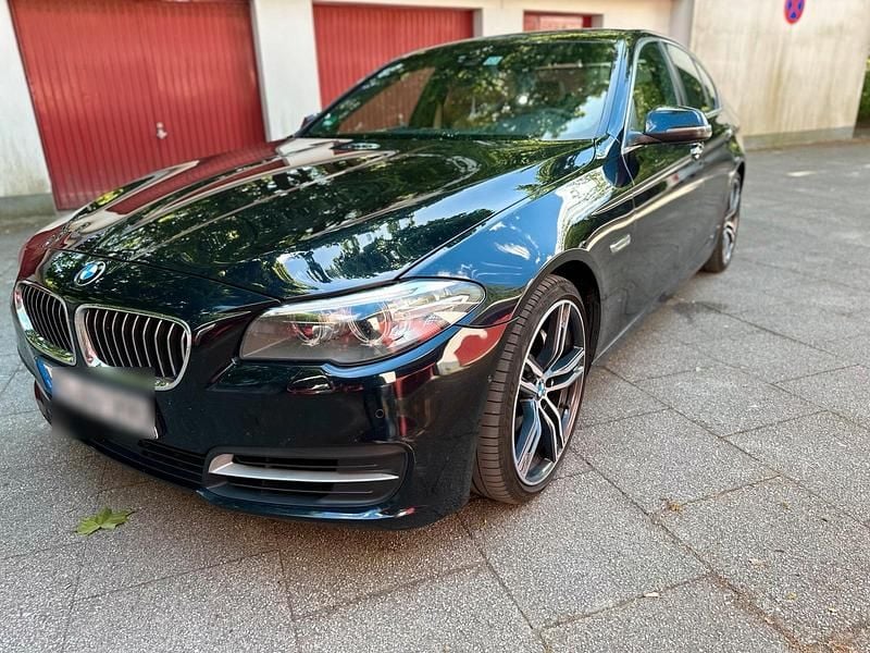 Schwarz Gebraucht 2013 BMW 530 Limousine | 11.200 € (Superpreis) - Bild 1/4