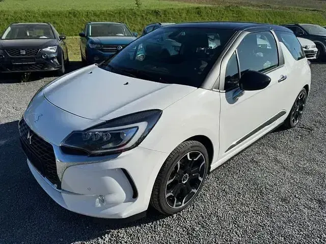 Gebraucht DS Automobiles DS3 131 PS (96 kW) 2016 Schwarz Kleinwagen