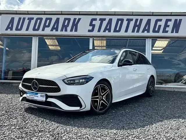 Gebraucht Mercedes C220 Advanced 197 PS (144 kW) 2023 Weiß Limousine