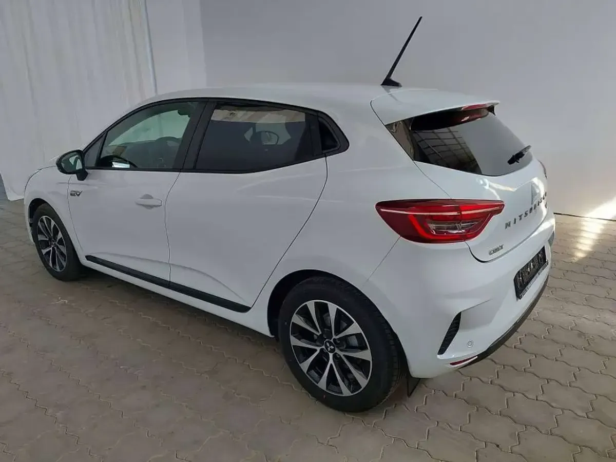 Gebraucht Mitsubishi Colt Plus 94 PS (69 kW) 2024 Weiß Kleinwagen