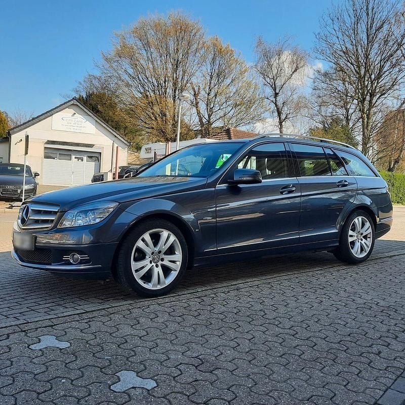 Gebraucht Mercedes C180 156 PS (114 kW) 2010 Grau Kombi
