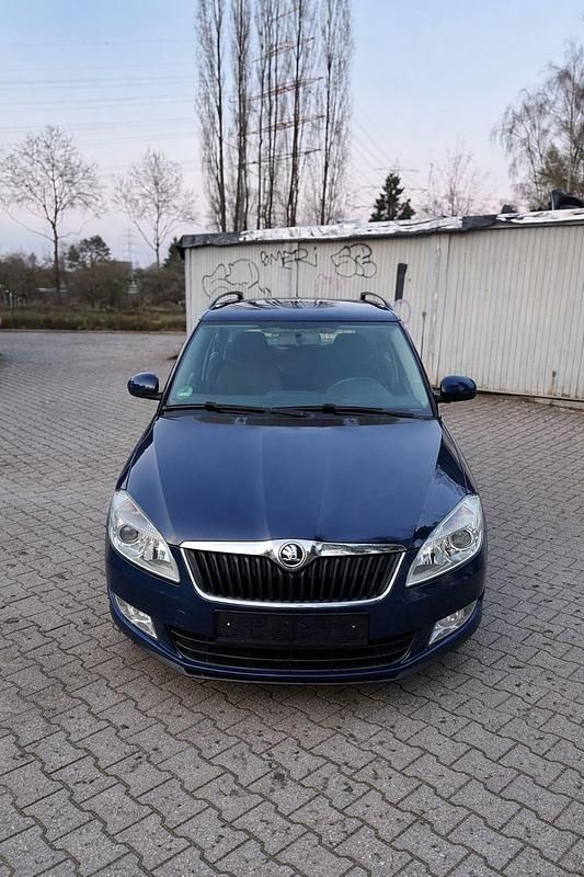 Gebraucht Skoda Fabia 91 PS (66 kW) 2013 Blau Kombi