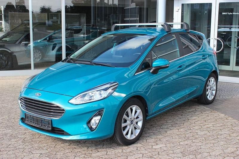 Blau Gebraucht 2018 Ford Fiesta Titanium Kleinwagen | 12.490 € (Guter Preis) - Bild 1/4
