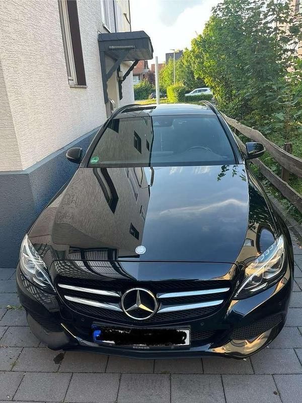 Gebraucht 2016 Mercedes C220 Avantgarde Limousine | 15.500 € (Fairer Preis) - Bild 1/4
