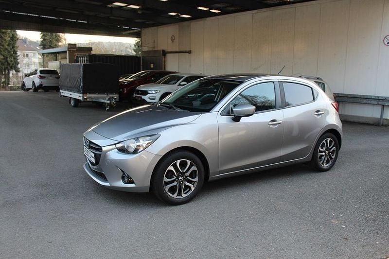 Gebraucht Mazda 2 Nakama 90 PS (66 kW) 2016 Grau Limousine