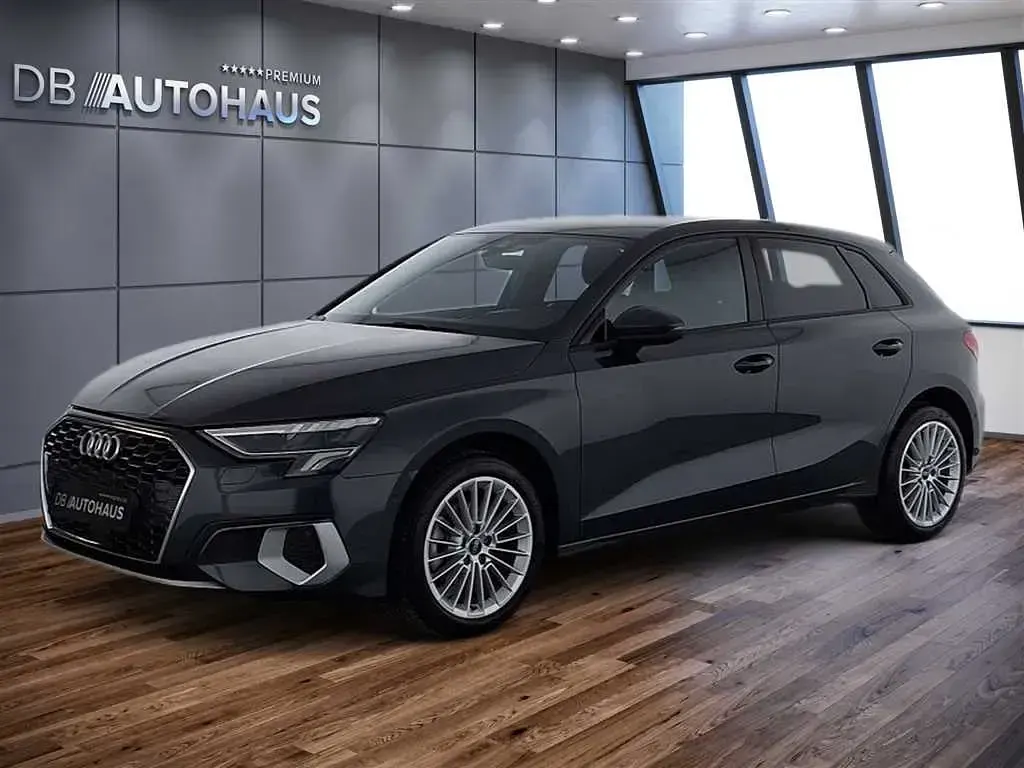 Second-hand Audi A3 Advanced Plus 110 CP (80 kW) 2023 Berlinǎ