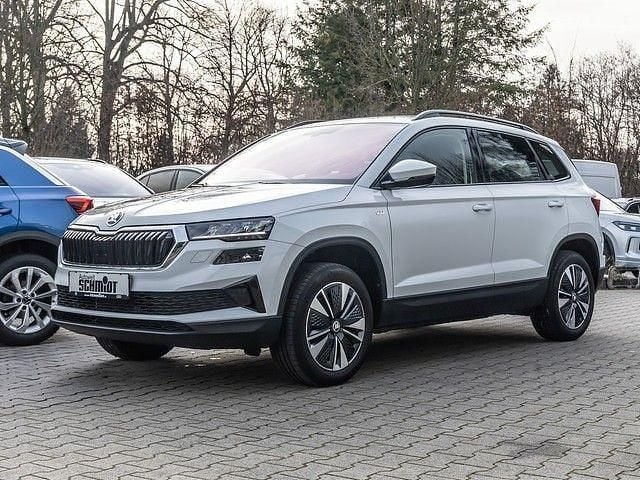 Moonweiss metallic Gebraucht 2023 Skoda Karoq Tour SUV | 26.722 € (Superpreis) - Bild 1/4