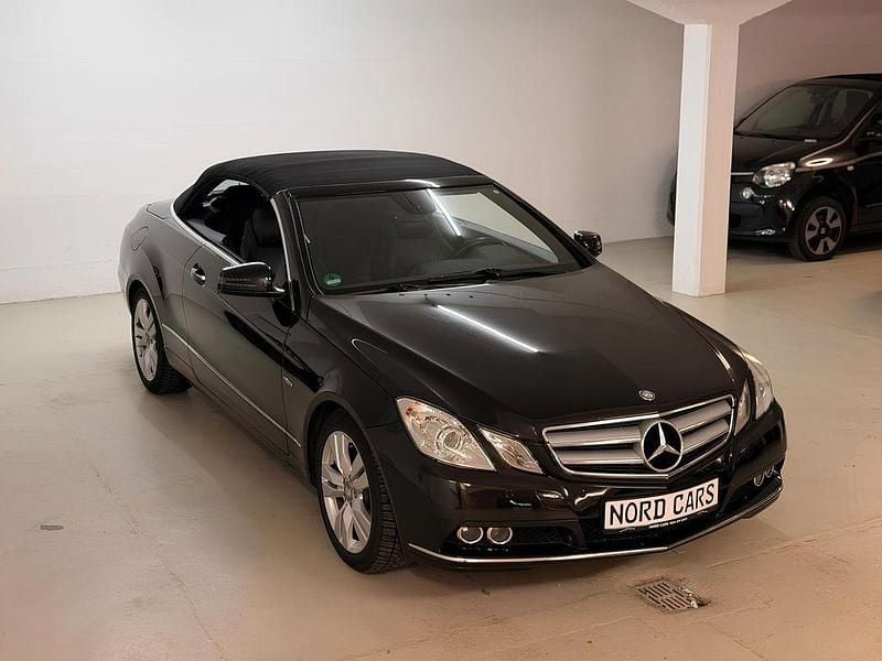 Second-hand Mercedes E250 204 CP (150 kW) 2011 Negru Cabrio