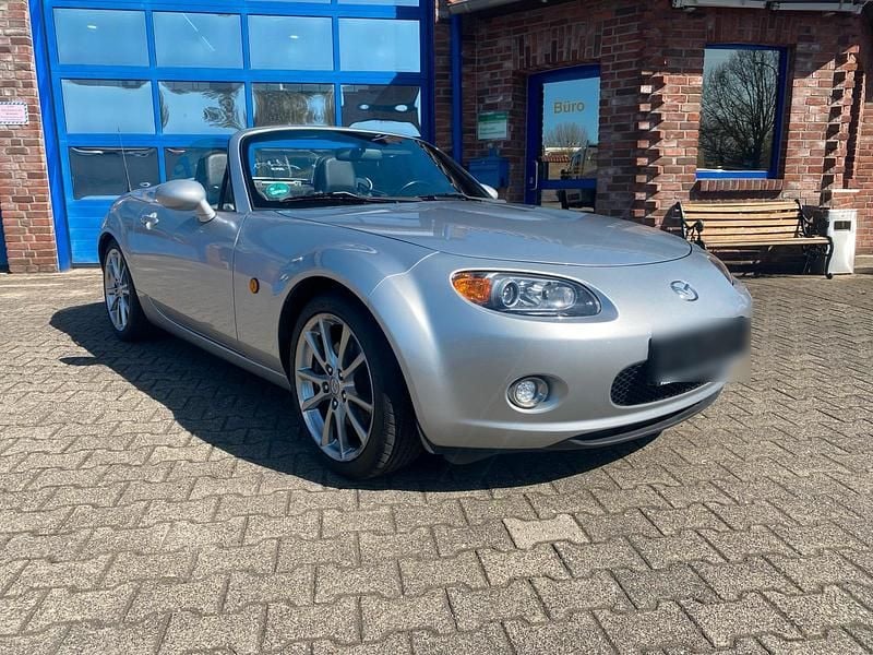 Second-hand Mazda MX5 126 CP (92 kW) 2008 Argintiu Cabrio