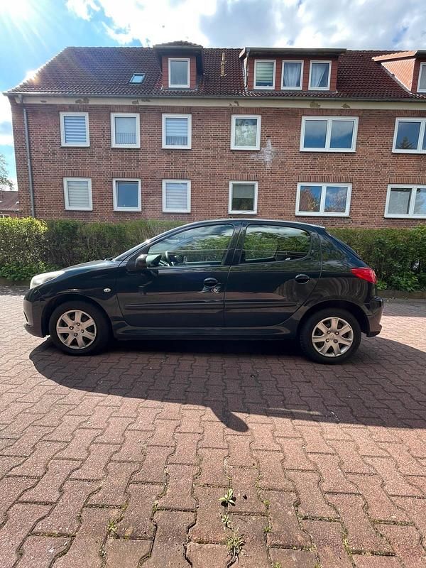 Gebraucht Peugeot 206 75 PS (55 kW) 2009 Blau Kleinwagen