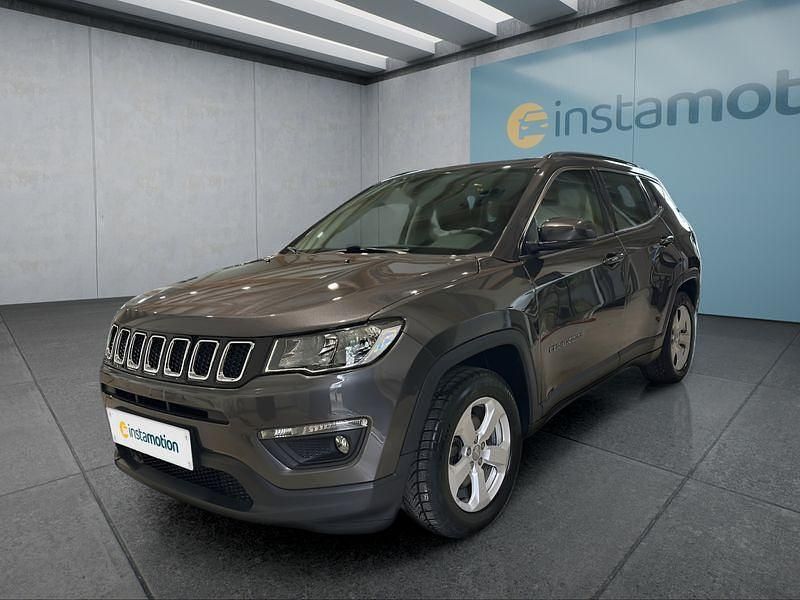 Grau Gebraucht 2019 Jeep Compass SUV | 19.499 € (Fairer Preis) - Bild 1/4