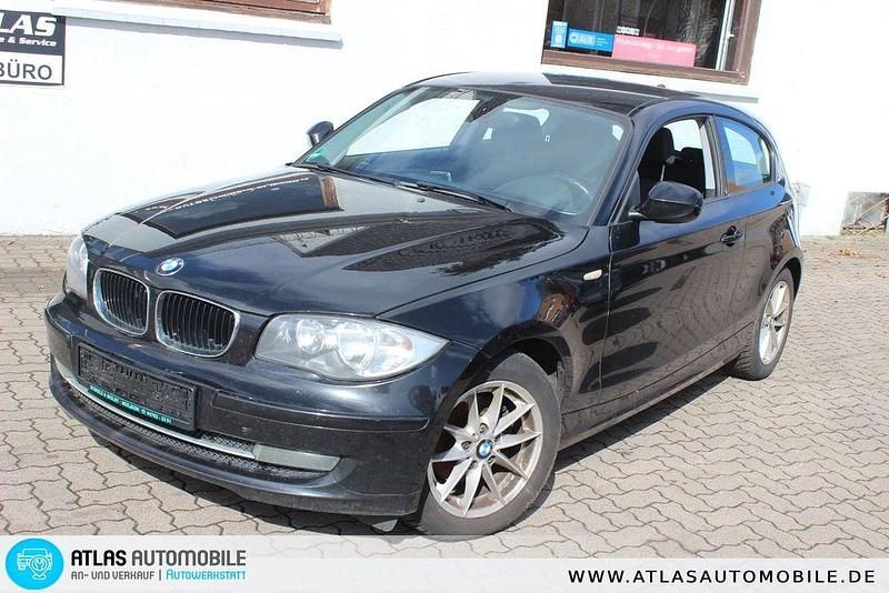 Gebraucht BMW 116 Advantage 116 PS (85 kW) 2010 Schwarz Kleinwagen