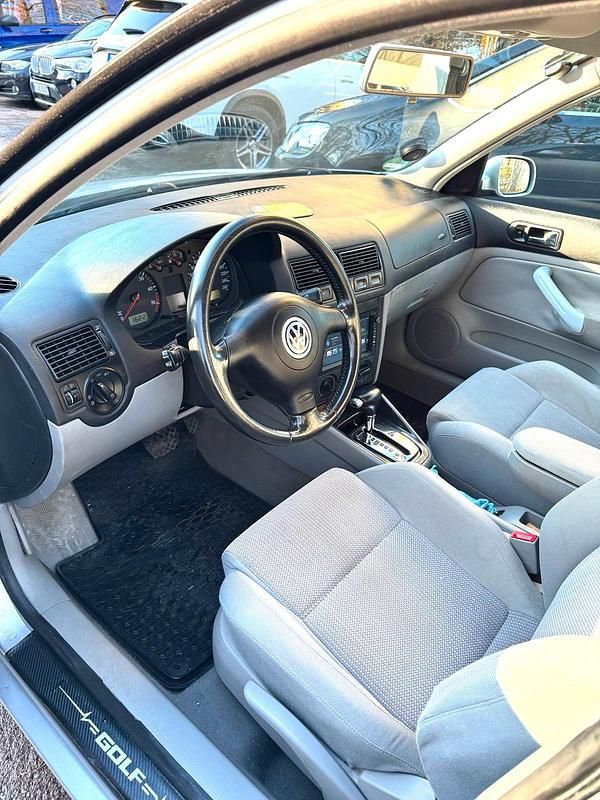 Gebraucht VW Golf IV 116 PS (85 kW) 2002 Silber Kleinwagen