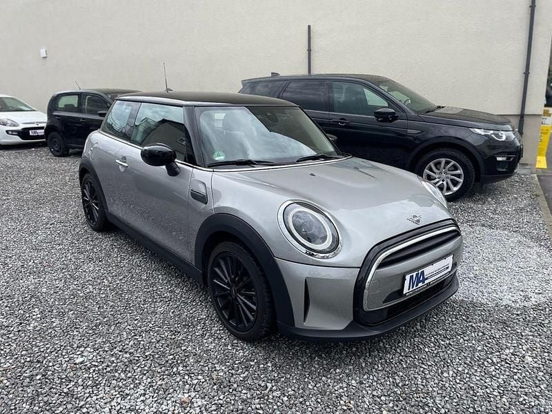 Używany Mini Cooper Resolute Edition 136 KM (100 kW) 2024 Srebrny Hatchback