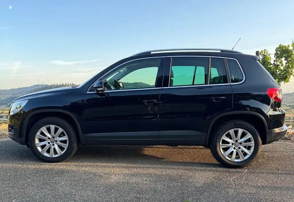 Gebraucht VW Tiguan 140 PS (102 kW) 2009 Schwarz SUV