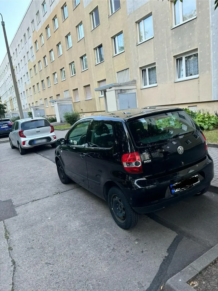 Używany VW Fox 55 KM (40 kW) 2005 Czarny Hatchback