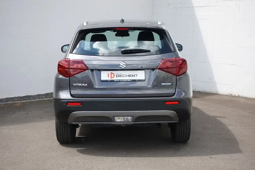 Neu Suzuki Vitara Club 110 PS (80 kW) 2026 Grau SUV