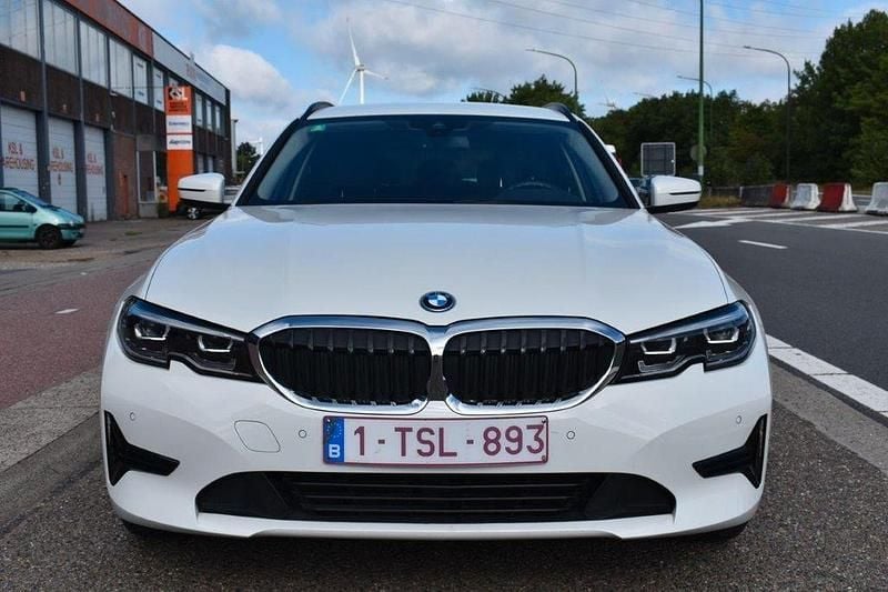 Gebraucht BMW 320e Advantage 204 PS (150 kW) 2021 Weiß Kombi