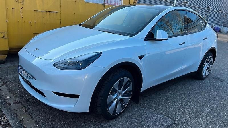 Gebraucht Tesla Model Y 219 kW (299 PS) 2023 Weiß SUV