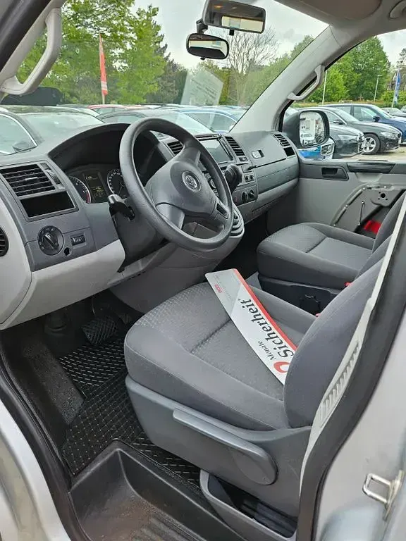 Gebraucht VW Multivan 139 PS (102 kW) 2010 Silber Van / Kleinbus