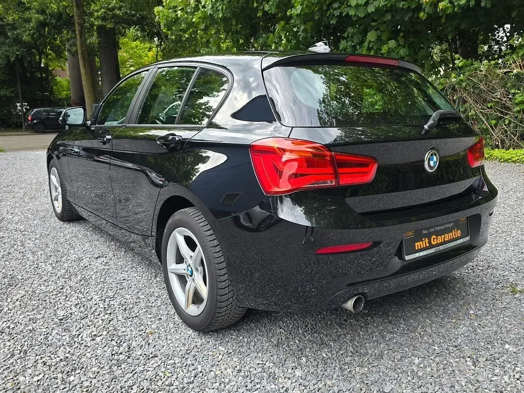 Gebraucht BMW 116 Advantage 109 PS (80 kW) 2017 Schwarz Kleinwagen