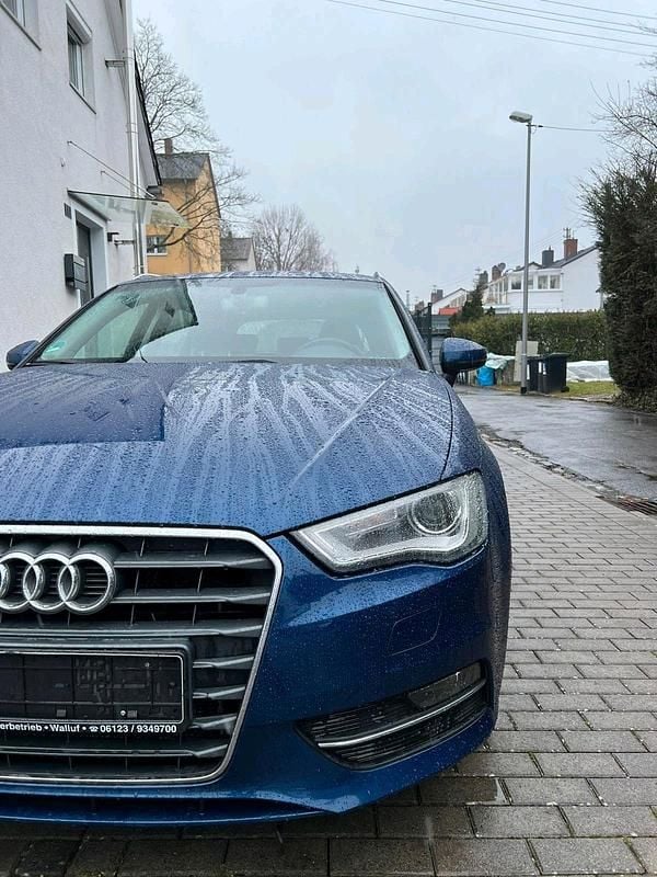 Gebraucht Audi A3 Sportback 110 PS (80 kW) 2016 Blau Kleinwagen