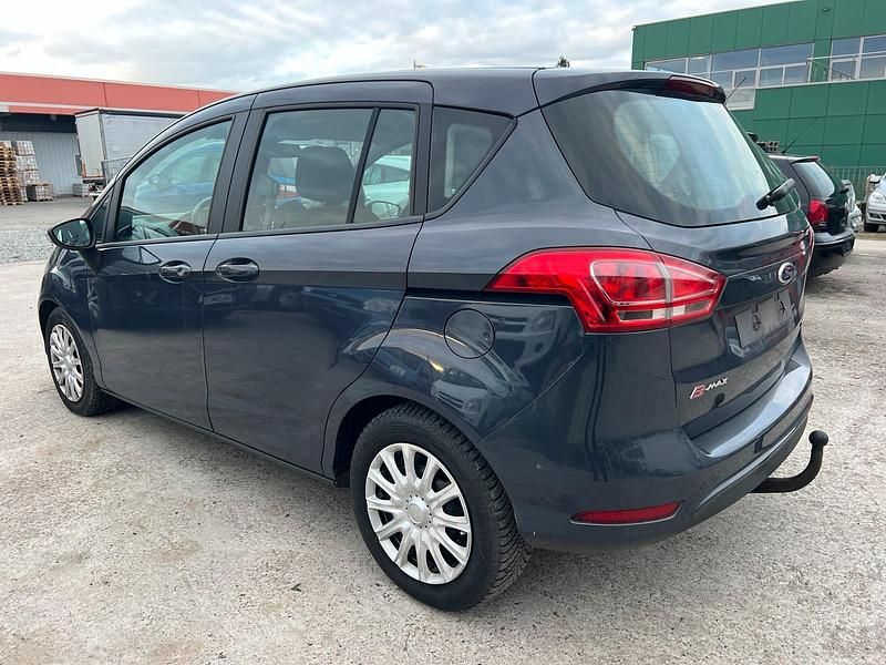 Gebraucht Ford B-MAX Titanium 125 PS (91 kW) 2013 Grau Van / Kleinbus