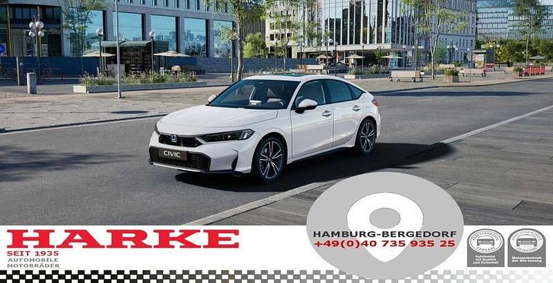 Weiß Gebraucht 2025 Honda Civic Advance Limousine | 36.790 € (Fairer Preis) - Bild 1/4