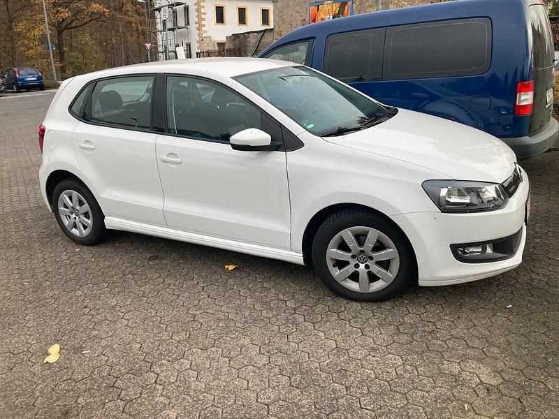 Weiß Gebraucht 2011 VW Polo Kleinwagen | 5.790 € (Fairer Preis) - Bild 1/4