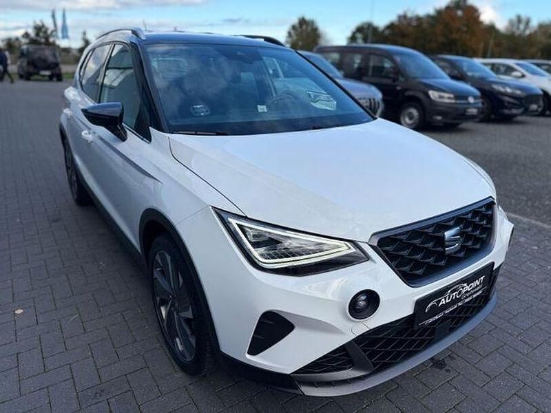 Gebraucht Seat Arona FR 150 PS (110 kW) 2023 Weiß SUV