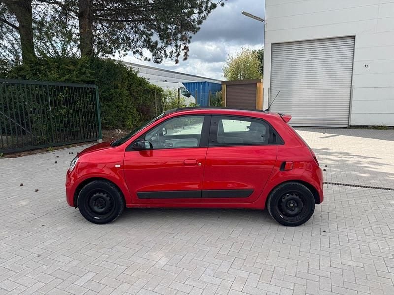 Rot Gebraucht 2021 Renault Twingo Zen Kleinwagen | 6.590 € (Superpreis) - Bild 1/4